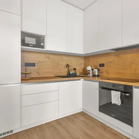 Lam Fuchsia Ac-balcony Apartamento